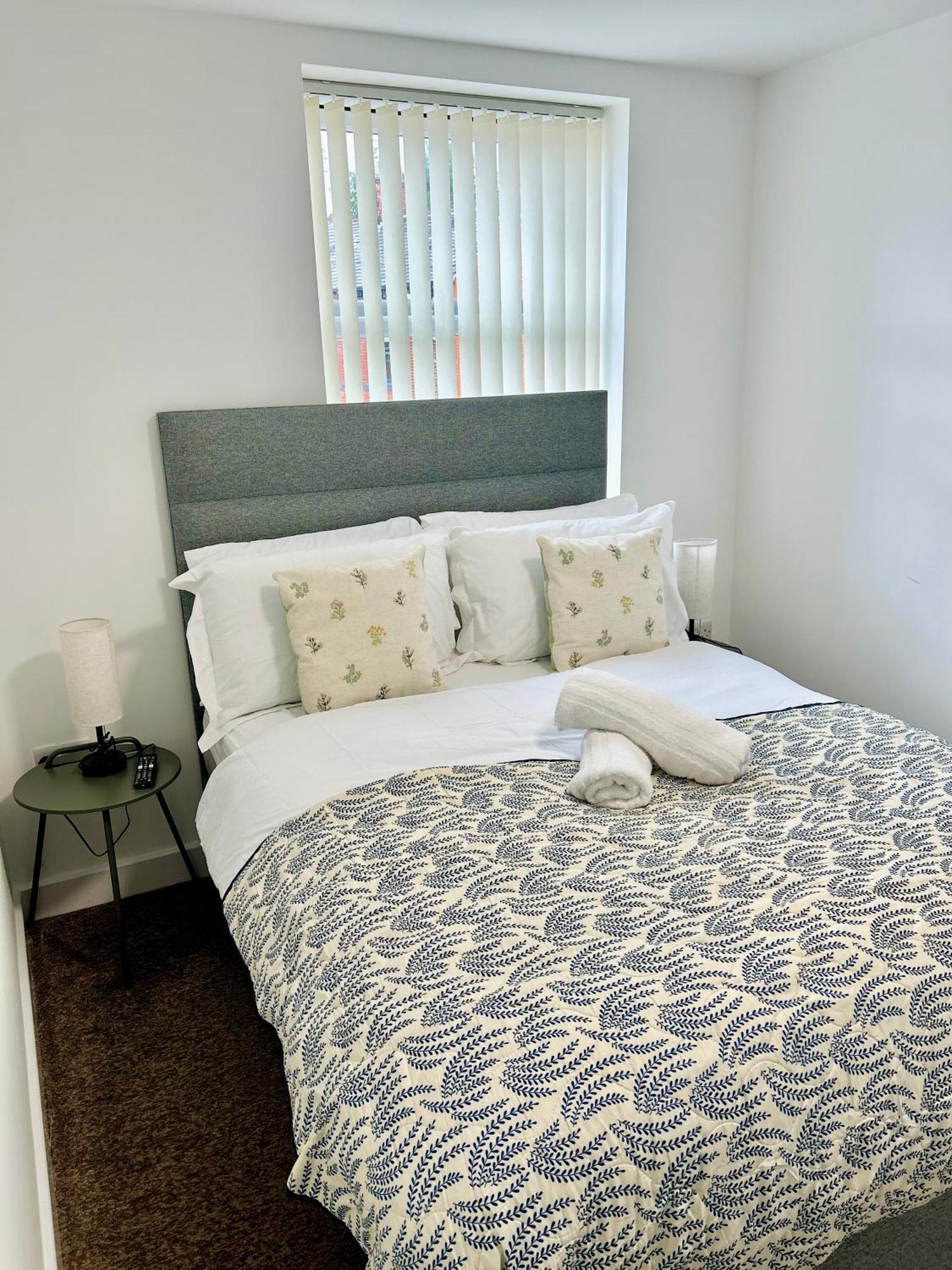 Failsworth Luxury Apartment With Free Parking By Daley Stays 曼彻斯特 外观 照片